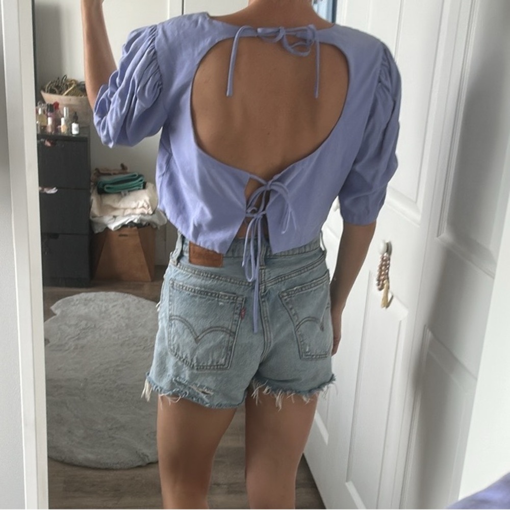 Amaro Keyhole Back Top